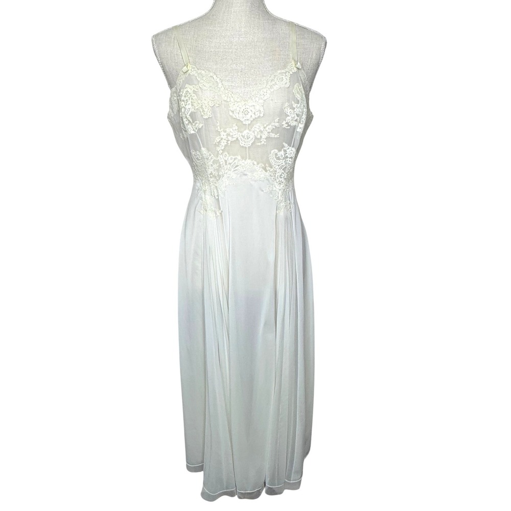 Vintage‎ Vanity Fair Full Slip Dress Size 36 Light Yellow Lace Pleats - Picture 1 of 12